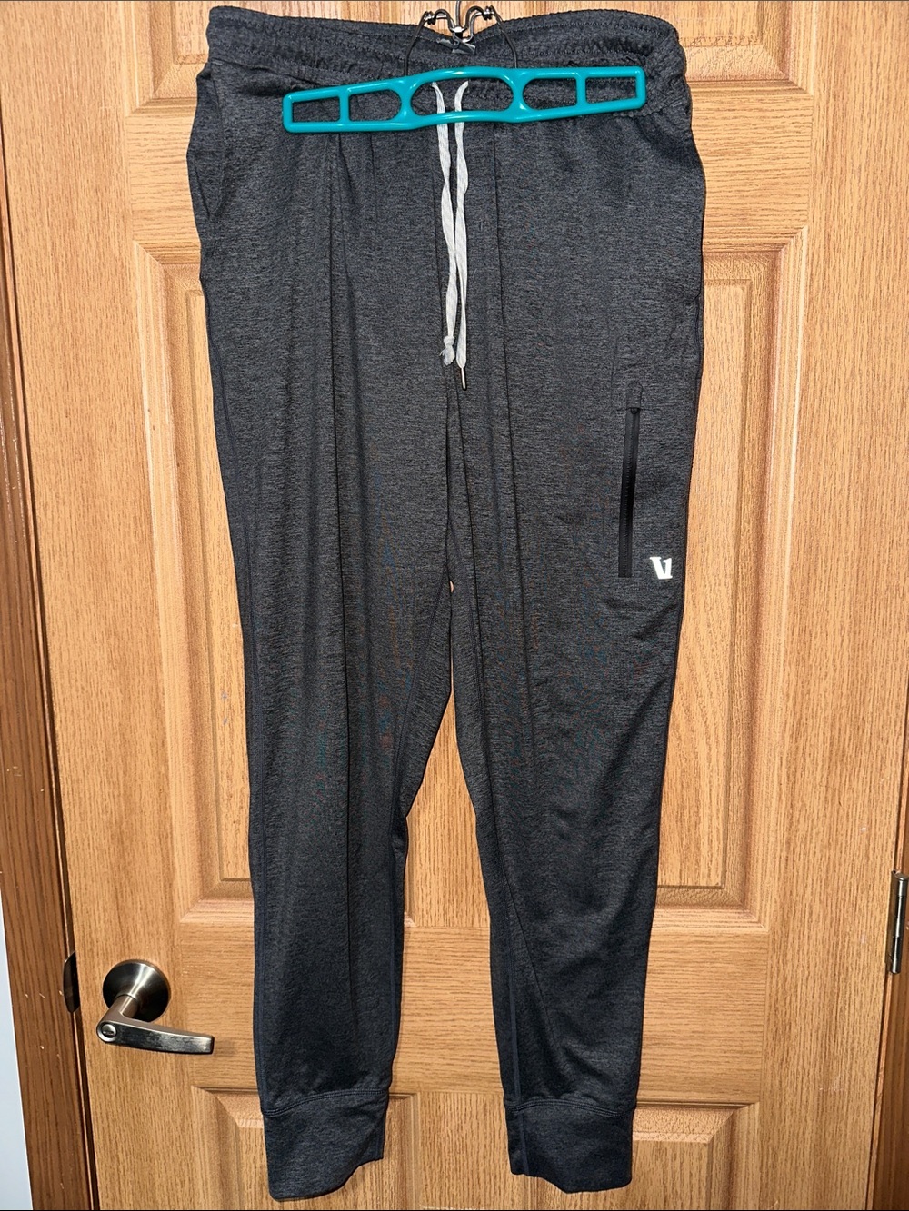 Vuori Men's Heather Gray Jogger Sweatpants